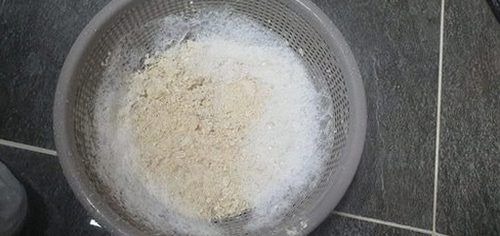 강화군 하수구막힘 변기 배수 상태를 점검하는 현장 장면